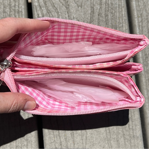 C’art: Ladybug Pink Pochette With Zipper. - Picture 4 of 11